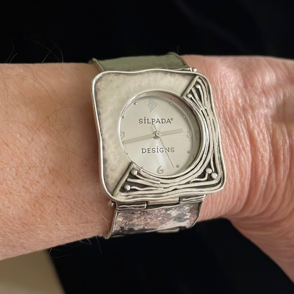 Silpada Sterling Silver, square-link, hammered watch - Picture 2 of 5